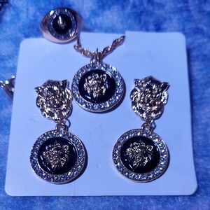 Gold and Black Lion Jewelry Set